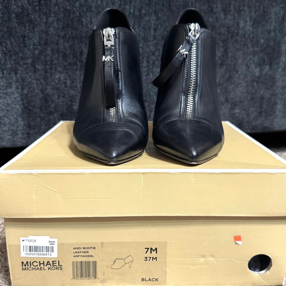 MICHAEL Michael Kors ANDI Leather Bootie - 7M